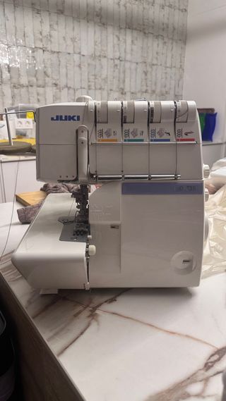 Recubridora JUKI MO-735 USADA 1 VEZ