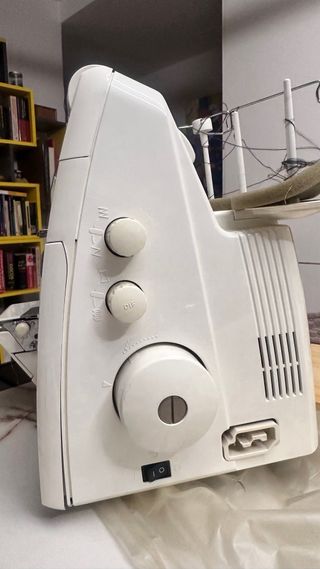 Recubridora JUKI MO-735 USADA 1 VEZ