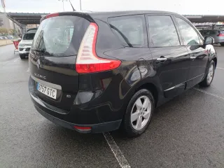 Renault Grand Scenic 2010