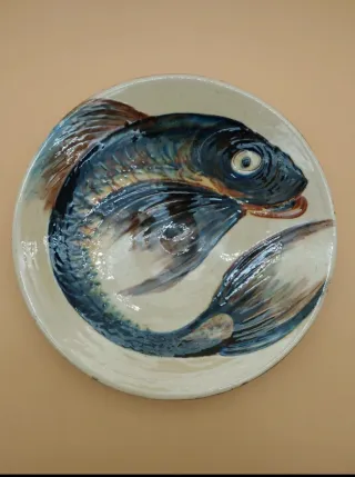 Plato Puigdemont cerámica Catalana S.XX