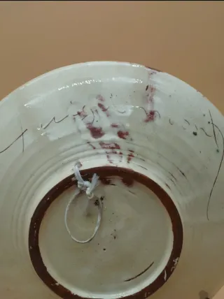 Plato Puigdemont cerámica Catalana S.XX