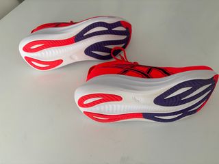 Zapatillas Asics Gel-Nimbus 27 Rojas Talla 42