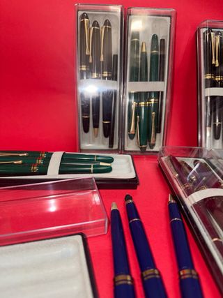 Lotto 132 penne: 88 penne e 44 stilografiche