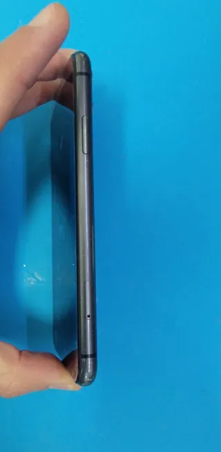 iPhone 11 Cinza 64GB USADO