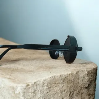 Gafas de sol redondas negras