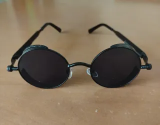 Gafas de sol redondas negras