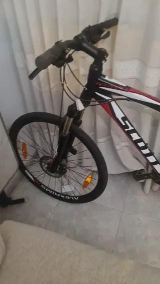 Bicicleta. 60 3344590. Talla M 26 Todo Terreno