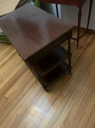 Mesa de TV con cajones