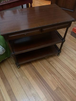 Mesa de TV con cajones