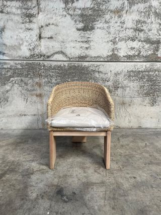 Sedia Xoriguer in rattan sintetico e legno massello di eucalipto FSC 100%