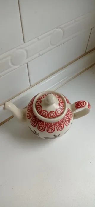 Tetera de cerámica inglesa con renos