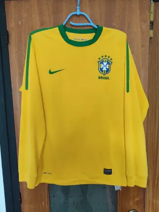 Camiseta vintage Nike Brasil M Manga Larga