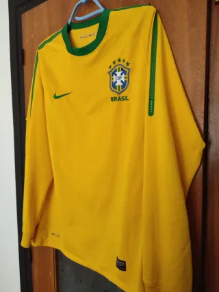 Camiseta vintage Nike Brasil M Manga Larga