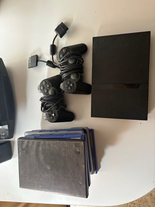 Consola PlayStation 2 Negra + Mandos y Juegos
