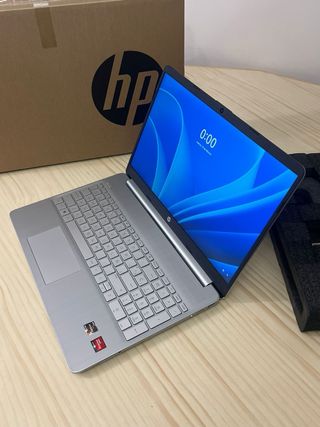 Portátil HP Plata y Negro