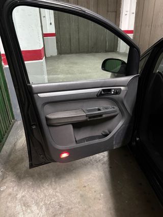 Volkswagen Touran 2003