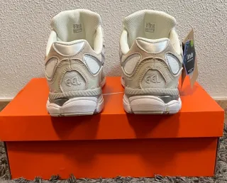 Zapatillas Asics Gel NYC Beige/Blanco Talla 43.5