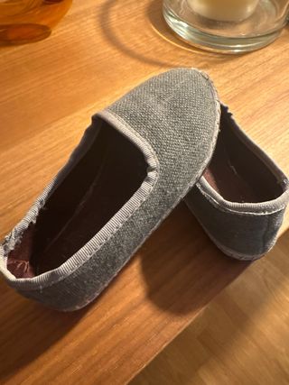 Flabelus niña gris talla 25  Como si fuera una 24
