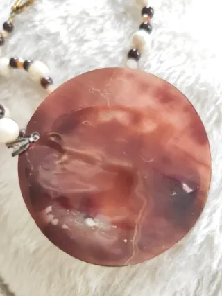 Collana con cammeo corniola e perle