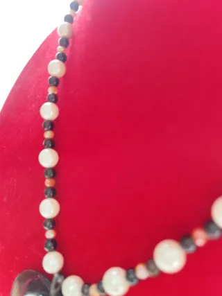 Collana con cammeo corniola e perle