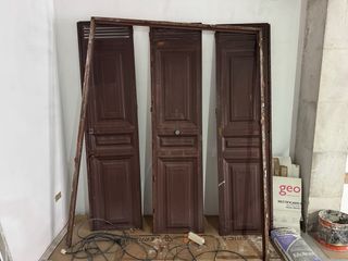 Puerta de cochera de hierro