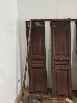 Puerta de cochera de hierro