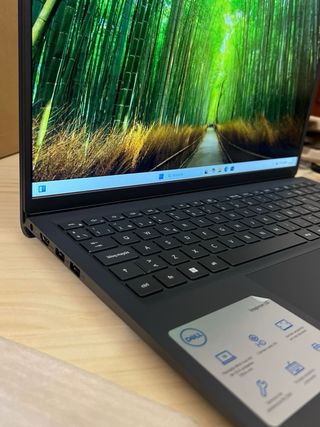 Portátil Dell Inspiron 15 3520 Intel i5 512GB FHD