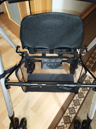 Andador Plegable con Cesta