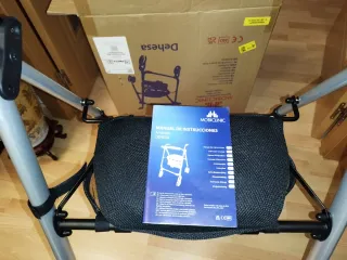 Andador Plegable con Cesta