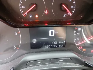 Opel Crossland X 2017