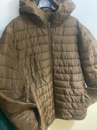Chaqueta H&M Marrón con Capucha