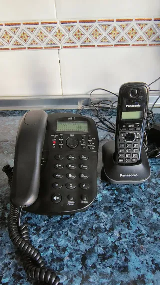 Teléfono fijo y inalámbrico Panasonic