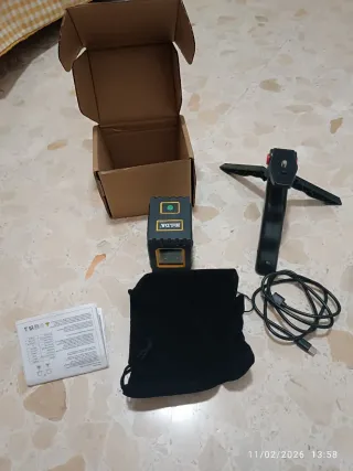 Nivel Láser HILDA con trípode y accesorios