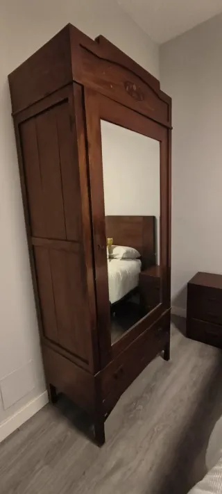 Armario Vintage S.XIX Madera y espejo.