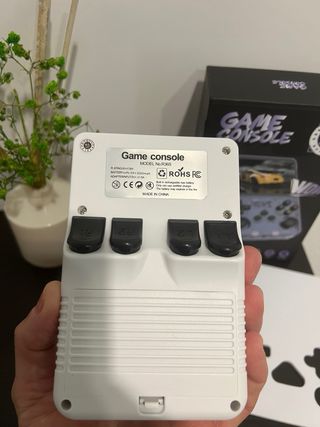 Consola Retro Portátil R36S Blanca