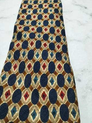 Cravatta uomo fantasia geometrica