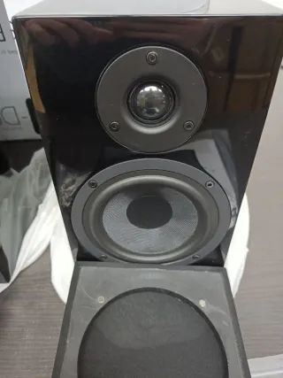 Altavoces Pro-Ject Speaker Box 5 Negros