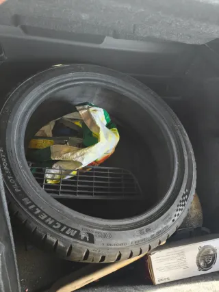 Neumático Michelin 205/45ZR17 R17