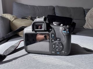 Canon EOS 2000D Cámara Digital