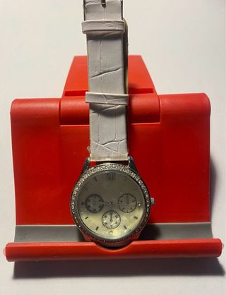 Lote 2 relojes mujer blanco y rojo