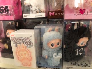 Labubu The Monsters - 1 scatola  25-35euro