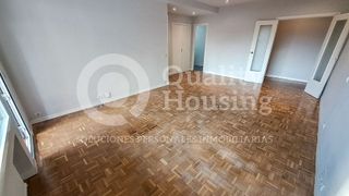 Piso en alquiler en Nueva España en Madrid