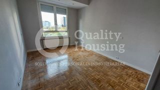 Piso en alquiler en Nueva España en Madrid