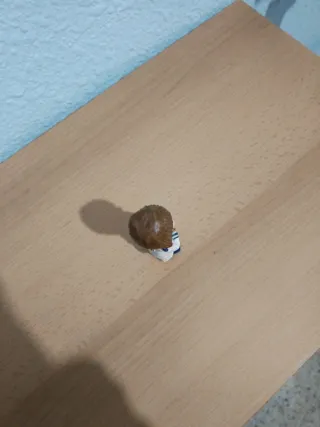 Figura porcelana niño comunión