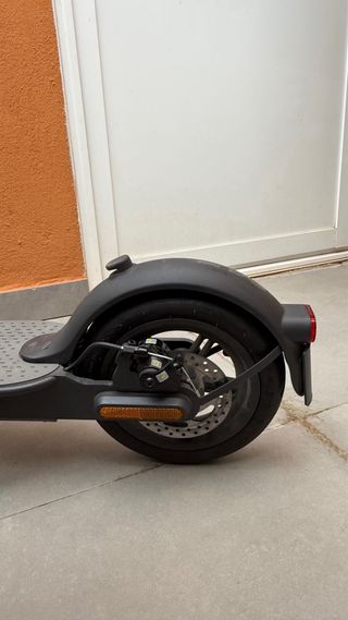 Patinete Eléctrico Xiaomi Mi Essential