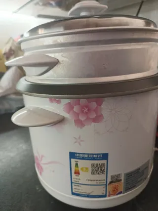 Arrocera asiática con flores