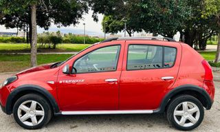 Sandero Stepway 2013