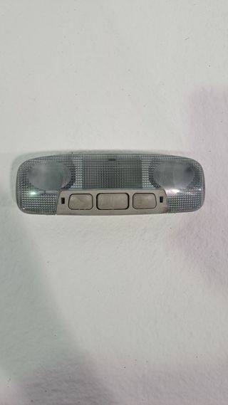 LUZ INTERIOR FORD FOCUS BERLINA (CAP)