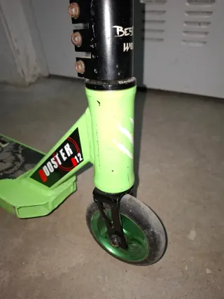 Patinete Booster B12