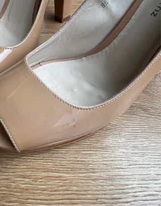 Zapatos Gloria Ortiz Peep Toe Tacón Beige